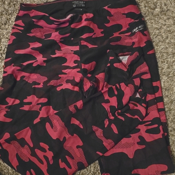 Calvin Klein Performance Leggings - Picture 2 of 7